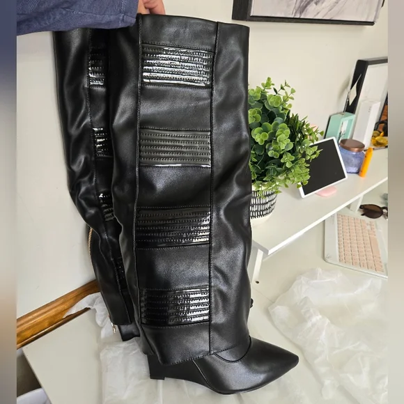 NWT Azalea Wang Victoria Knee High Wedge Boots Black Size 10 - Picture 1 of 12